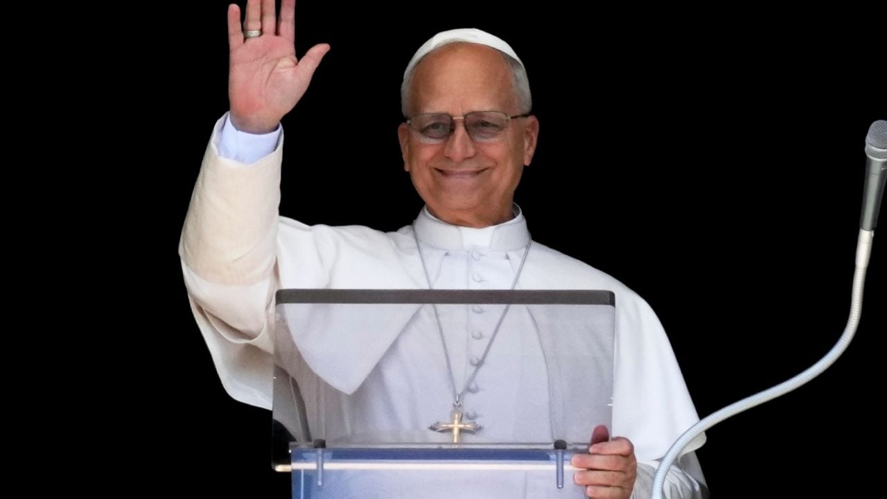 Papa León XIV se reúne con defensor católico LGBTQ+ y promete continuar la acogida de Francisco