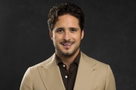 Diego Boneta sorprende con su parecido a Fidel Castro en un adelanto de ‘Killing Castro’