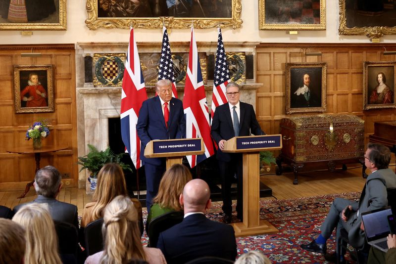 Starmer, Trump hail renewal of 'special relationship', skirt difficult issues