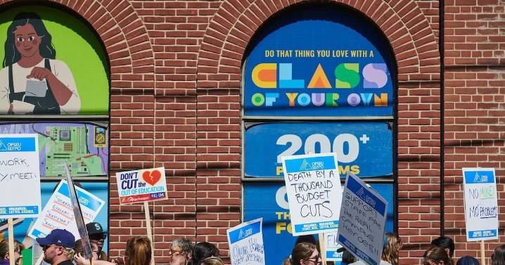 Ontario college support staff on strike after rejecting deal