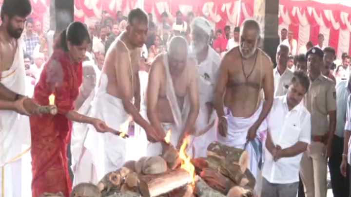 Last rites of popular novelist SL Bhyrappa conducted in Mysuru will full state honours