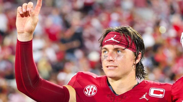 Oklahoma Sooners hope new coach and QB combo is just what their offense needs