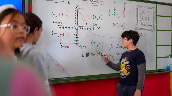 CSIF reclama a la Comunidad mejores condiciones laborales para frenar la falta de profesores de Matemáticas