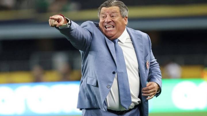 Piojo Herrera "explotó" contra un reportero tras el empate de Costa Rica ante Nicaragua