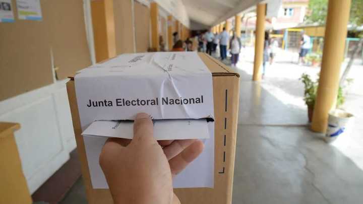 Cerraron los comicios y se esperan los resultados: votó más del 63% del padrón