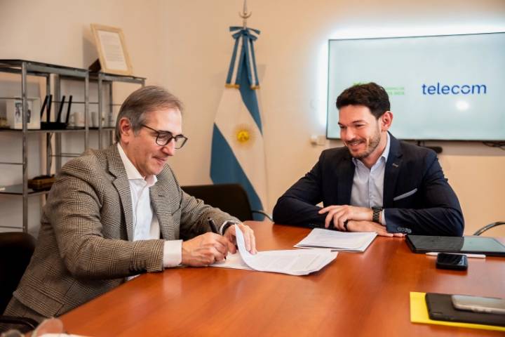 Telecom dona a Entre Ríos un aula digital que funcionará en el Mirador TEC