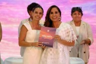 Atestigua Gobernadora informe de gobierno de la alcaldesa de Cancún
