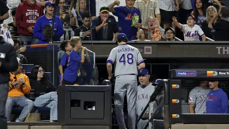 Mets sufren aplastante derrota ante Rangers en inicio desastroso