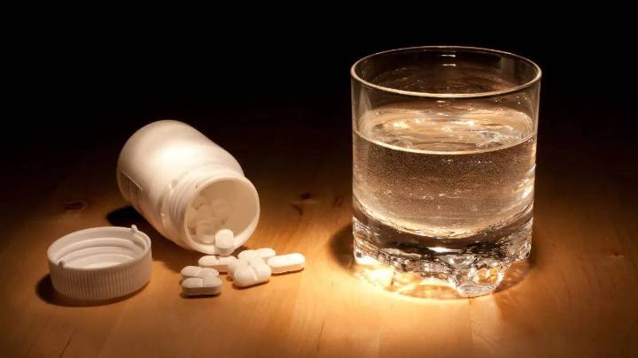 What Is Tylenol? Can It Really Be Linked to Autism? Doctors Explain