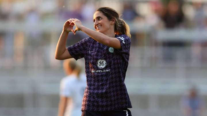 Savannah DeMelo thanks staff as Racing