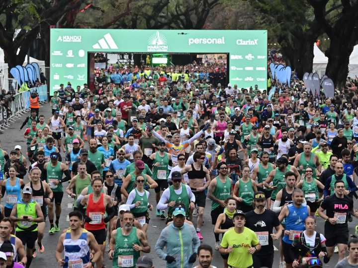 Ya se corre por la Ciudad el Maratón de Buenos Aires, el más importante de Latinoamérica
