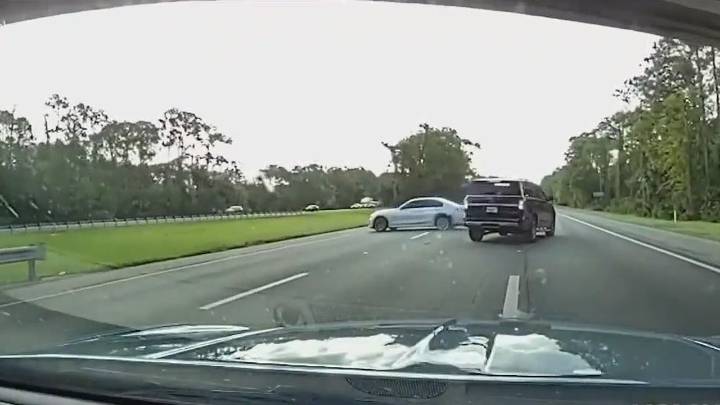 Florida sheriff uses PIT maneuver to end chase on I