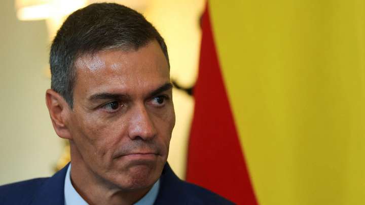 Spanish prime minister calls for Israel to be banned from sports after Vuelta chaos