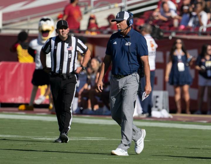 Alexander: Score aside — Clay Helton’s return to USC was an emotional homecoming