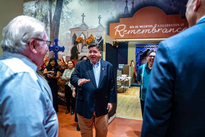 Trump says he’s fighting crime. Illinois Gov. Pritzker sees a power grab before 2026