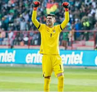 Carlos Lampe celebró la clasificación de Bolivia con camiseta de Colombia