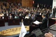 Congreso del Estado de Hidalgo recibe tercer Informe de Julio Menchaca