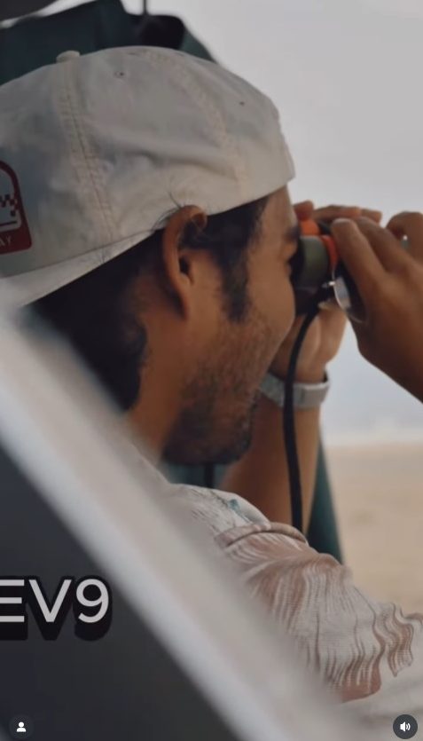 Surf photographer puts EV9 to work on a recent shoot