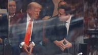 Trump y Musk se sientan juntos en funeral de Kirk