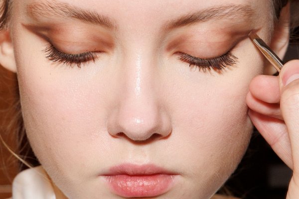 Lo sabemos todo sobre el maquillaje que será tendencia este otoño (y cómo llevarlo según los expertos de belleza)