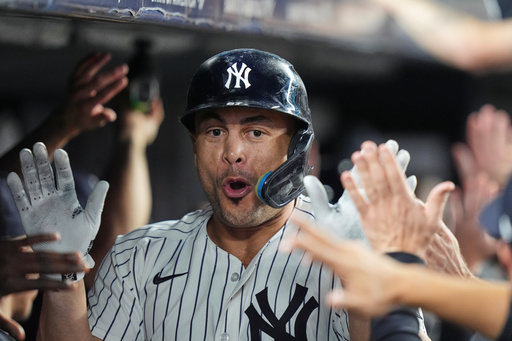 Yankees vencen a Orioles en noche de jonrones de Stanton y Judge para mantener empate con Azulejos