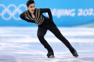 Donovan Carrillo clasifica a los Juegos Olímpicos de Invierno 2026 en patinaje artístico