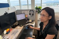 How does YVR schedule arrival and departure flights?