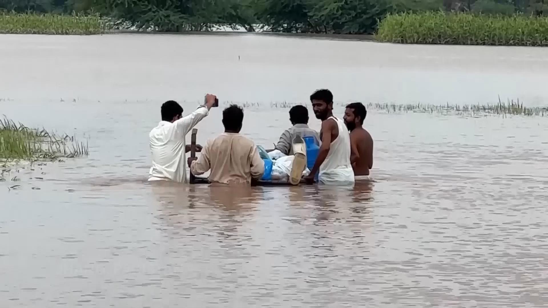 Residents stranded as floods engulf Pakistan's Punjab province