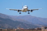 UDEX inspecciona avión de LATAM tras alerta de supuesta bomba en vuelo a Juliaca