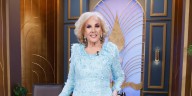 Mirtha Legrand impactó en su programa con un vestido verde y negro de paillette, bordados y cristales