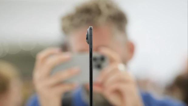 Apple sube un solo precio y lanza un iPhone ultradelgado