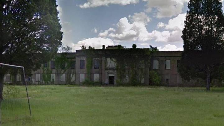 The Story Of This Creepy Abandoned Building in Marshall, TX