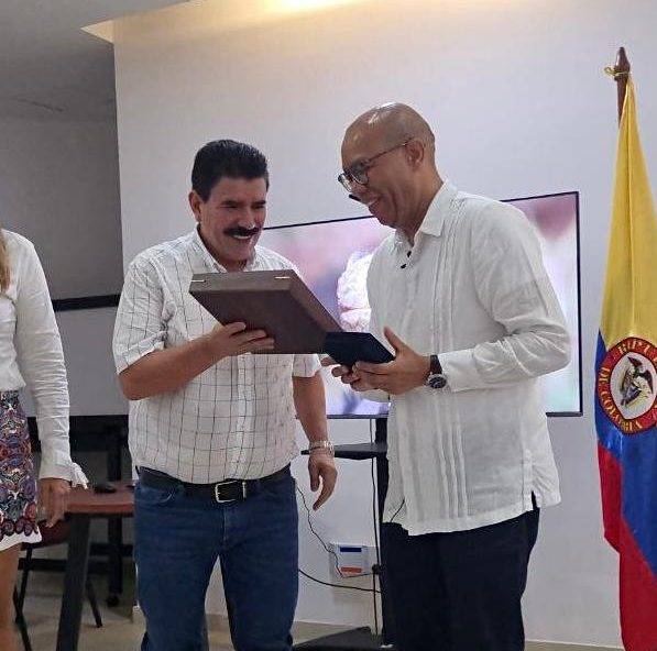 Alcaldía de Yopal condecoró al Presidente de la Corte Suprema de Justicia, Magistrado Gerson Chaverra Castro