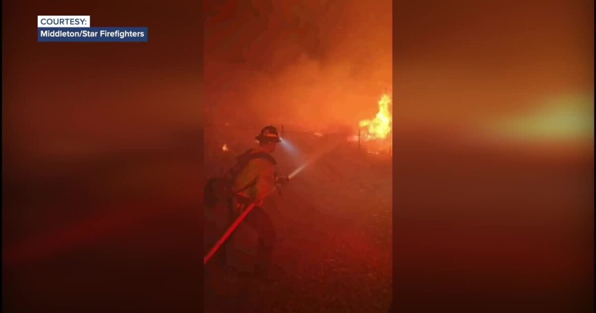 Crews battle overnight wildfire near Beacon Light Rd.
