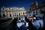 El Papa León XIV proclama santo a Carlo Acutis, el primero de los 'millennial'