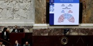 El Parlamento de Francia destituyó al primer ministro François Bayrou: Emmanuel Macron deberá renovar su Gobierno