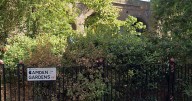 Knifeman still at large after man, 44 stabbed to death in London in broad daylight horror