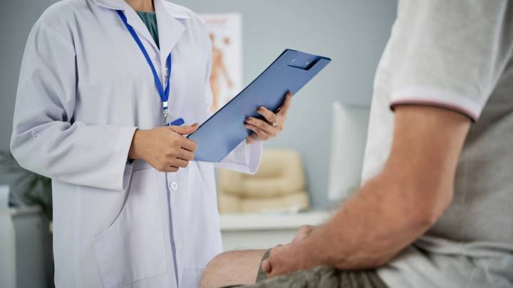 Cada vez más pacientes buscan revertir la vasectomía en Argentina