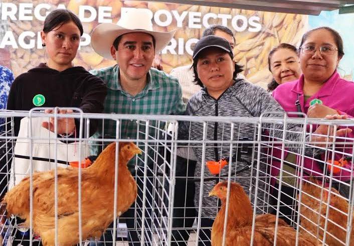 Entrega la Saderh apoyos en Actopan