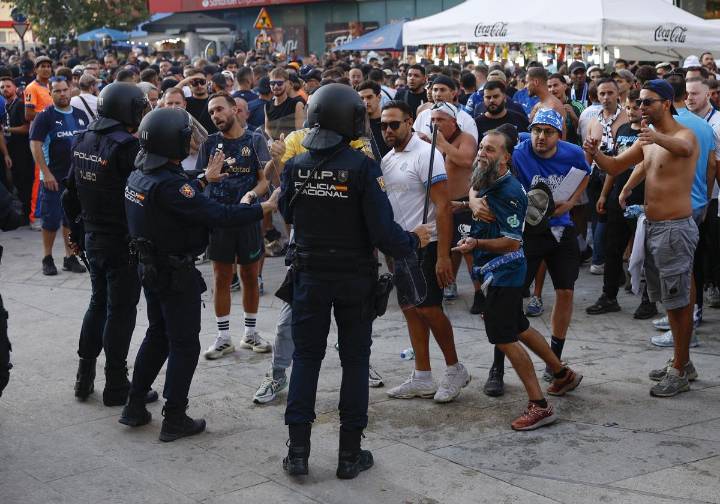 Tensión en Madrid: altercados entre ultras del Marsella y la policía antes del partido contra el Real Madrid