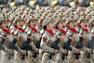 China exhibe su poderío militar con un gran desfile en Pekín en presencia de Putin y Kim Jong Un