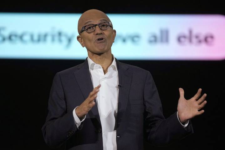 National Defence uses US cloud services for 'mission critical' applications