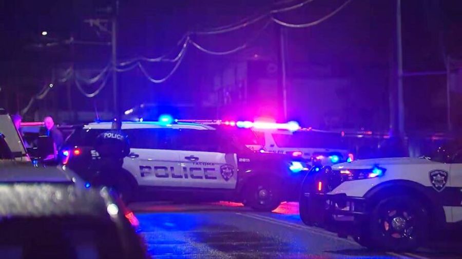 Gunfire outside Tacoma's Lobster Shop causes panic and crash