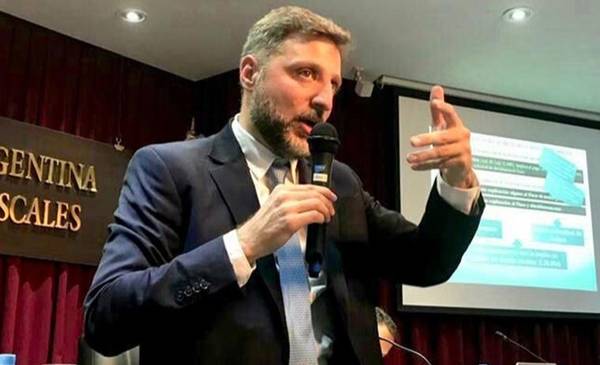Bellorini criticó a Luque por «defender la presión fiscal»