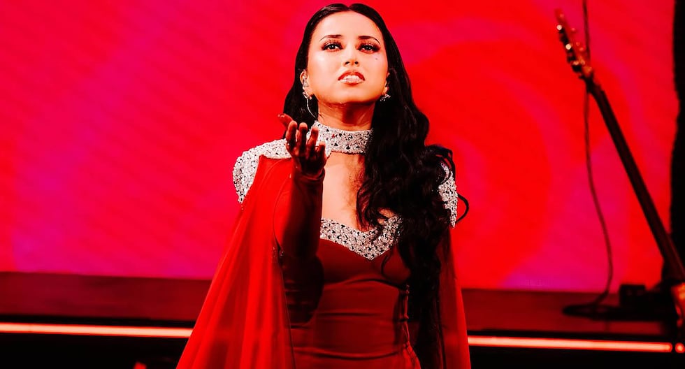 Lita Pezo celebra 10 años de carrera con concierto de gala