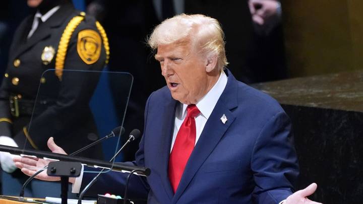 Florida donates Miami real estate for Trump library