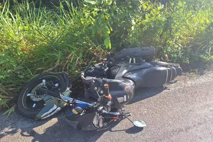 Fuerte accidente en Felipe Carrillo Puerto deja un lesionado y varios daños materiales
