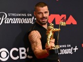 “Soy adicto”: Ricky Martin hizo historia y dio un discurso sorpresivo en los MTV Video Music Awards de 2025