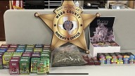 Detienen a adolescente con un cargamento de drogas en Laredo; investigan a inspectores de correos