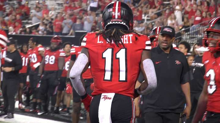 Hilltoppers use strong fourth quarter to down Nevada 31